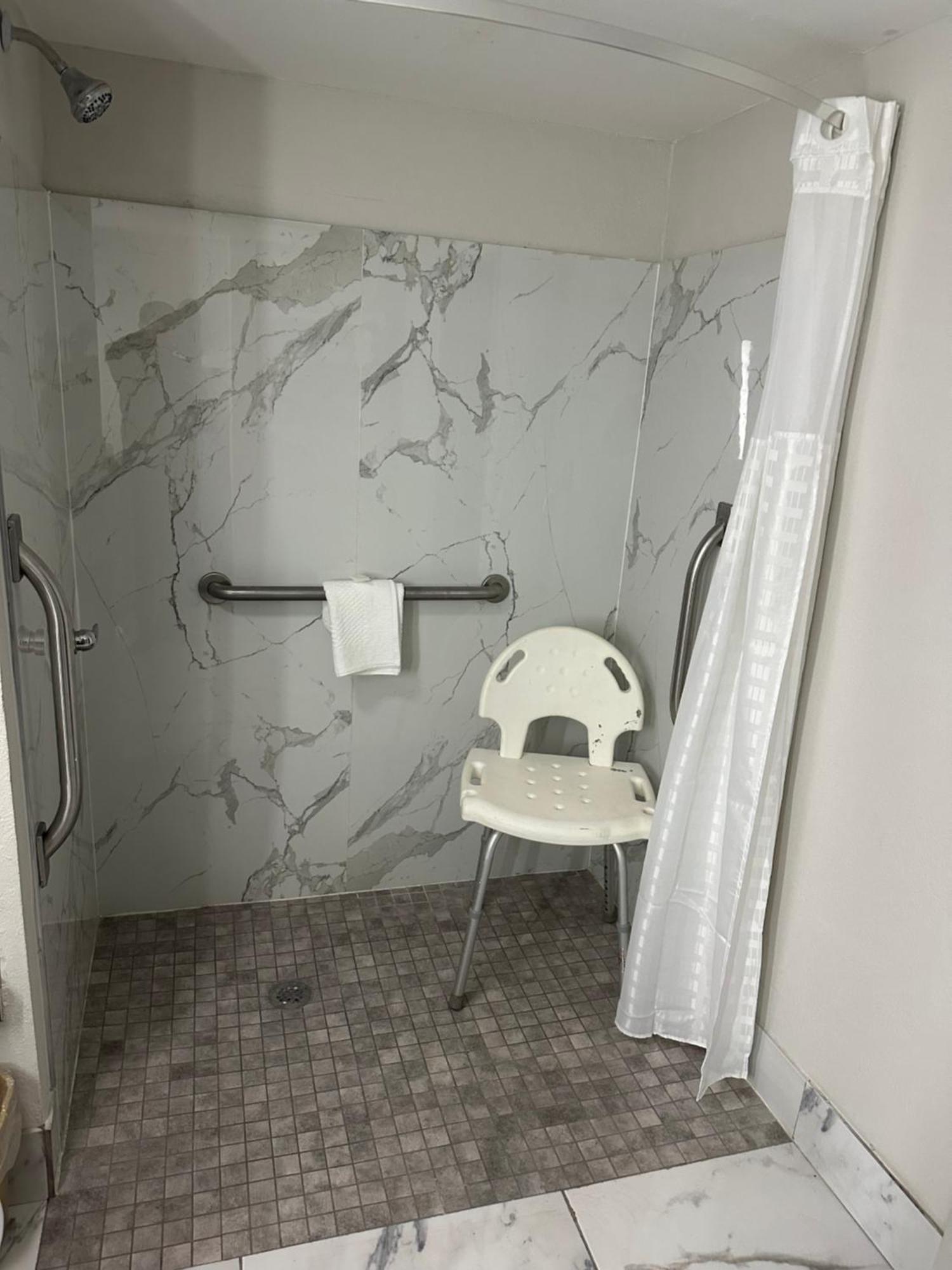 Quality Inn Monroe Zewnętrze zdjęcie